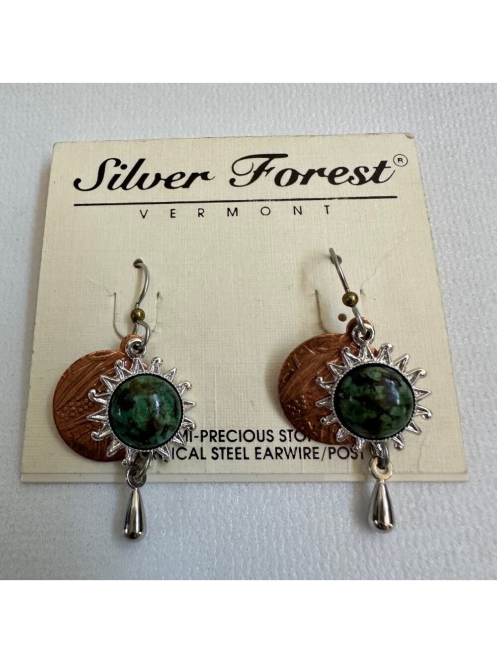 Silver Forest Sunburst Green Stone Cabochon Dangle Earrings New Surgical Steel